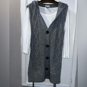 Harold’s Grey Hooded Sweater Vest with White, 3/4 sleeve T-shirt both size XL